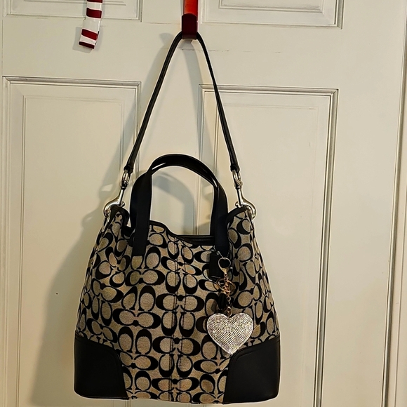 COACH SIGNATURE HADLEY DUFFLE BAG IN BLACK AND GREY - Picture 12 of 16